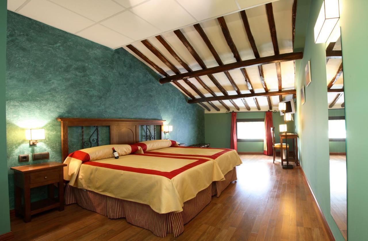 Hotel Duques De Nájera מראה חיצוני תמונה